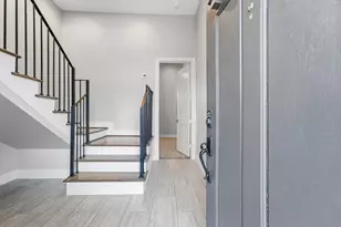 816 W 22nd St, Houston, TX 77008 - Photo 11