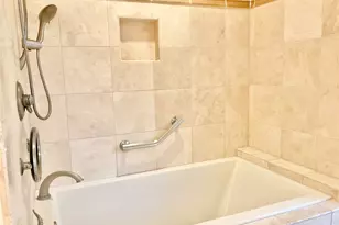 1022 Oak Leaf St, La Porte, TX 77571 - Photo 23