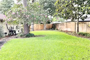 1022 Oak Leaf St, La Porte, TX 77571 - Photo 43