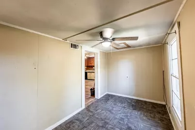 303 W Worsham Street, Willis, TX 77378 - Photo 23