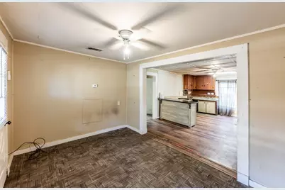 303 W Worsham Street, Willis, TX 77378 - Photo 19