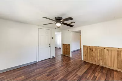 303 W Worsham Street, Willis, TX 77378 - Photo 5