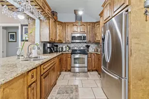 3725 Meadow Wood Dr, Pasadena, TX 77503 - Photo 3