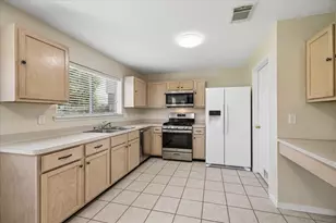21914 Willow Downs Dr, Tomball, TX 77375 - Photo 3