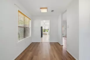 3912 Sierra Ct, Bryan, TX 77802 - Photo 5