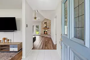 3912 Sierra Ct, Bryan, TX 77802 - Photo 3