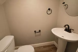 601 W Cleveland St, Baytown, TX 77520 - Photo 15