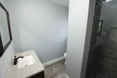 601 W Cleveland Street, Baytown, TX 77520 - Photo 23