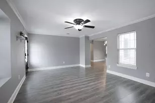601 W Cleveland St, Baytown, TX 77520 - Photo 5