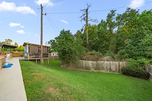 931 S Chamfer Way, Crosby, TX 77532 - Photo 5