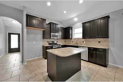 2407 Garden Shadow Drive, Conroe, TX 77384 - Photo 7