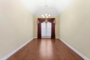 1219 Lazy Springs Ln, Pearland, TX 77581 - Photo 11