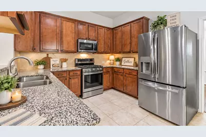 318 Lake Line Drive, Alvin, TX 77511 - Photo 15