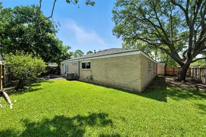 803 Bradwell Drive, Houston, TX 77062 - Photo 27
