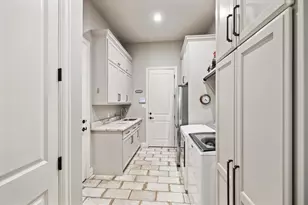 5202 Bourrone Court, Bryan, TX 77802 - Photo 31