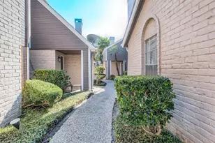 8001 Woodway Dr, Houston, TX 77063 - Photo 13