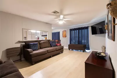 2022 Williamsburg Court N, League City, TX 77573 - Photo 5