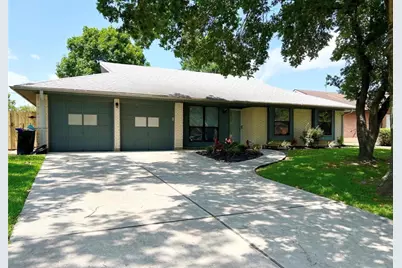 2022 Williamsburg Court N, League City, TX 77573 - Photo 1