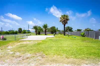 1051 Pompano Drive, Crystal Beach, TX 77617 - Photo 3