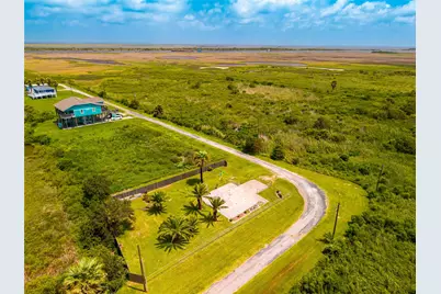 1051 Pompano Drive, Crystal Beach, TX 77617 - Photo 13