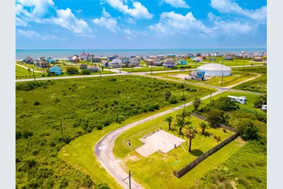 1051 Pompano Drive, Crystal Beach, TX 77617 - Photo 9