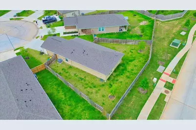 2051 W Darlington Oak Court, Conroe, TX 77304 - Photo 5