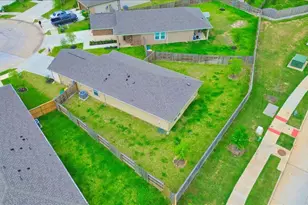 2051 W Darlington Oak Ct, Conroe, TX 77304 - Photo 5