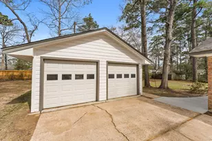 210 Bybee Dr, Conroe, TX 77301 - Photo 35