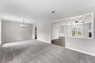 210 Bybee Dr, Conroe, TX 77301 - Photo 17