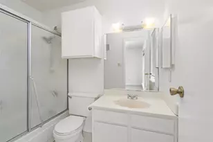 7575 Cambridge St, Houston, TX 77054 - Photo 13