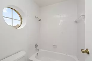 7575 Cambridge St, Houston, TX 77054 - Photo 11