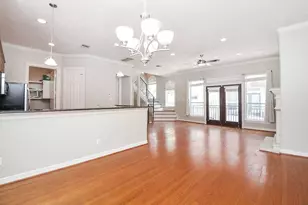 1148 W 25th St, Houston, TX 77008 - Photo 15