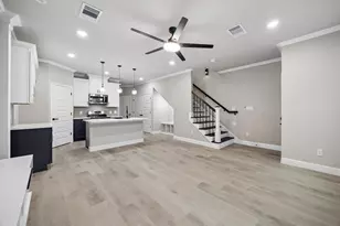 938 South St, Houston, TX 77088 - Photo 9