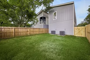 938 South St, Houston, TX 77088 - Photo 27