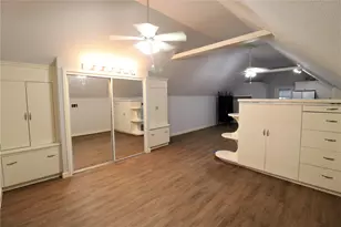 1702 Cougar Creek St, Conroe, TX 77385 - Photo 9