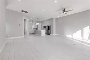 6106 Clarkson Ln, Houston, TX 77055 - Photo 9