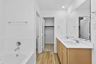 2634 Afton Hts Wy, Houston, TX 77051 - Photo 5