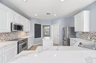 12926 Bedford Falls Dr, Cypress, TX 77429 - Photo 9