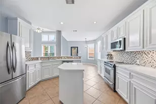 12926 Bedford Falls Dr, Cypress, TX 77429 - Photo 3