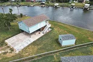 1867 County Rd 291, Sargent, TX 77414 - Photo 3