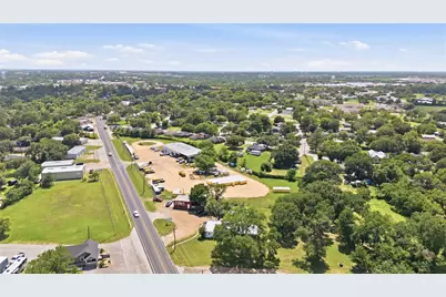 1301 Highway 105, Brenham, TX 77833 - Photo 7