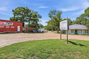 1301 Hwy 105, Brenham, TX 77833 - Photo 11