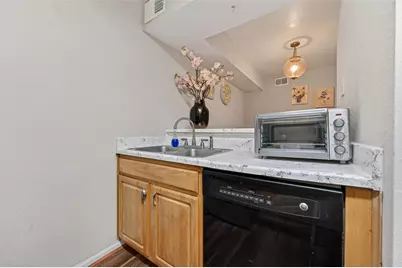 10555 Turtlewood Court #2505, Houston, TX 77072 - Photo 11