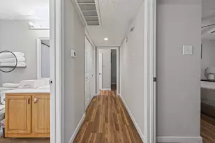 10555 Turtlewood Ct, Houston, TX 77072 - Photo 15