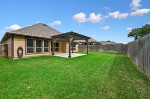 2117 Stubbs Dr, Bryan, TX 77807 - Photo 23