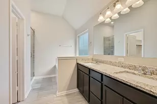 2117 Stubbs Dr, Bryan, TX 77807 - Photo 11