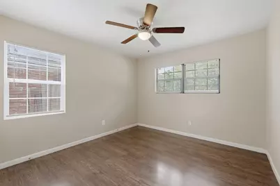 10011 Aves Street, Houston, TX 77034 - Photo 7