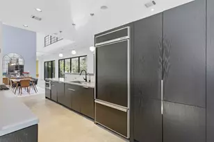 2412 Helena St, Houston, TX 77006 - Photo 13