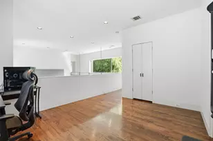 2412 Helena St, Houston, TX 77006 - Photo 41