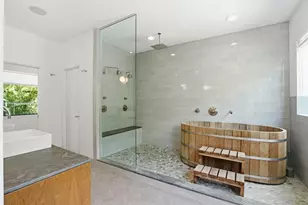 2412 Helena St, Houston, TX 77006 - Photo 31